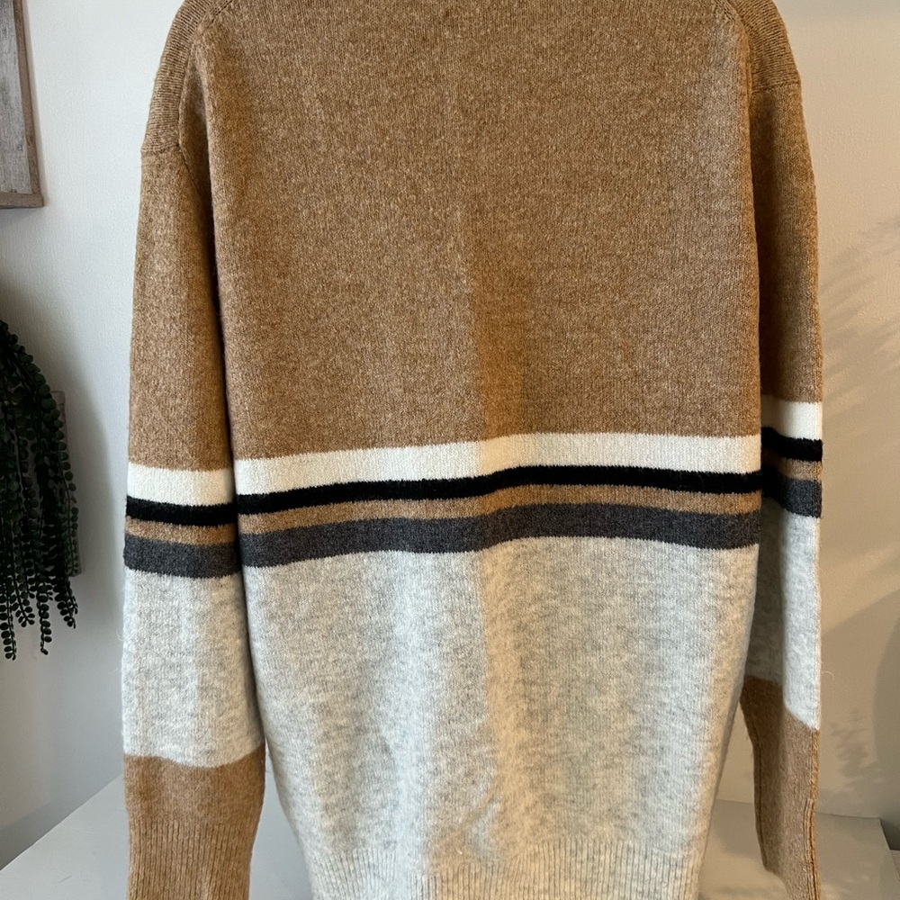 Vince Camuto Tan and White Striped Cardigan - Picture 3 of 6